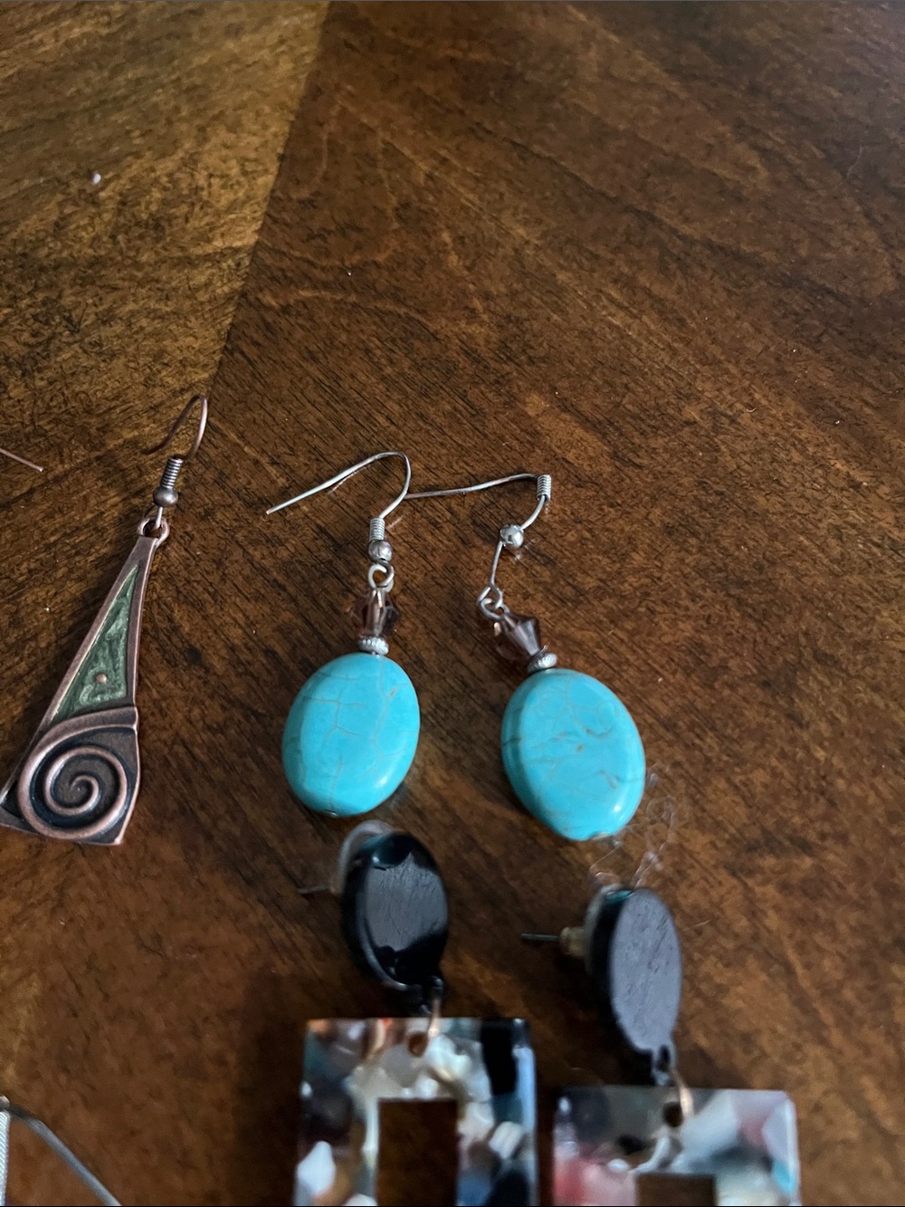 Assorted earring lot. Pierced - Picture 8 of 14